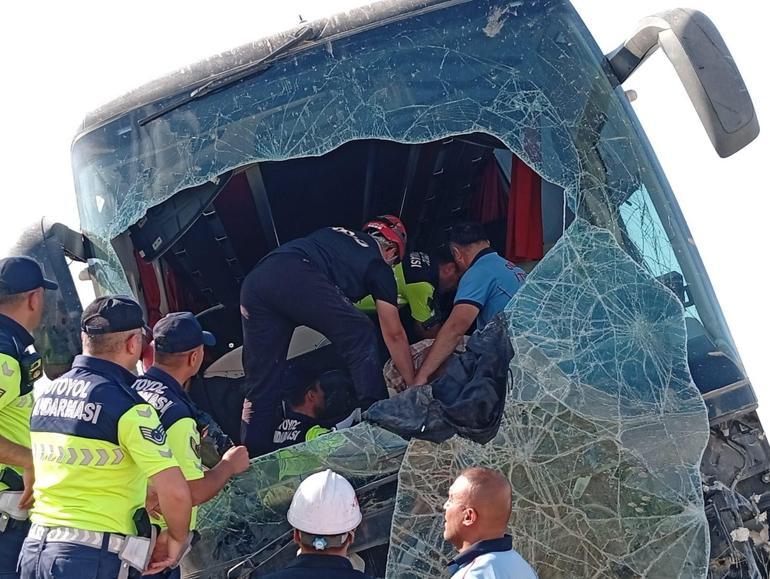 Aksaray’da otobüs yoldan çıktı; 40 yaralı