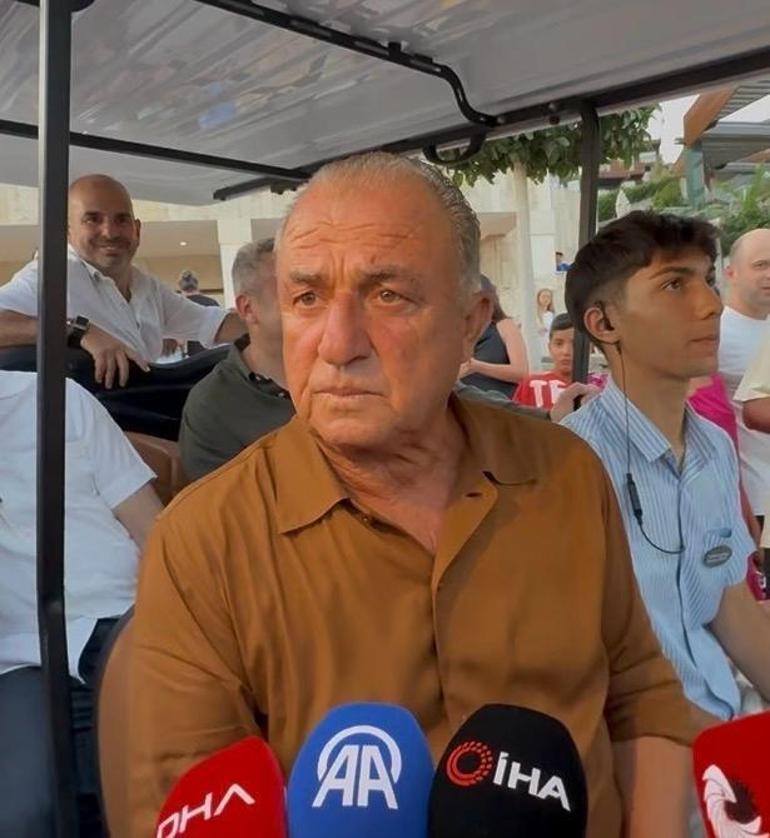 Galatasaray Başkanı Dursun Özbek: Şampiyonlar Liginde istediğimiz neticeleri almak üzere bir takım hazırlığı yapıyoruz