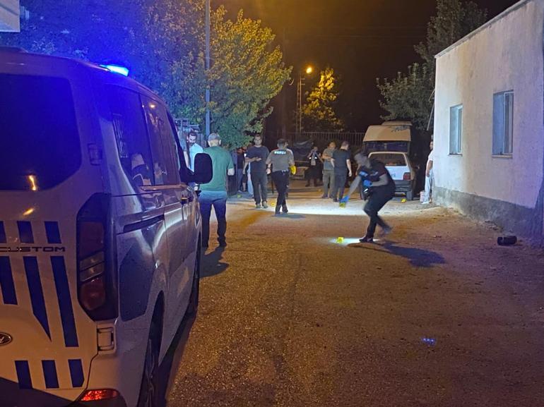 Adanada silahlı kavga: 1i ağır 4 yaralı