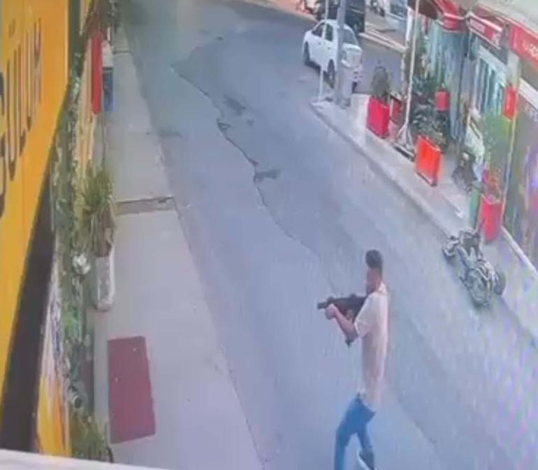 Bodrumda pompalı tüfekle rastgele ateş açtı; o anlar kamerada
