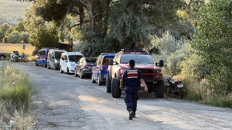 Kızılırmak’ta akıntıya kapılan çocuğunu kurtarmaya çalışan baba, suda kayboldu