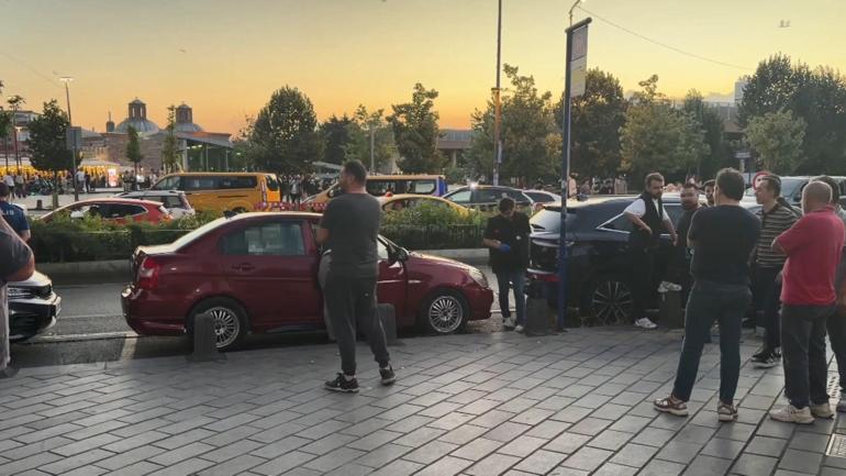 Üsküdar’da park halindeki otomobilde ölü bulundu
