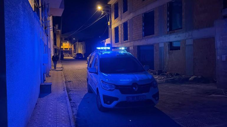 Evinde ölü bulundu