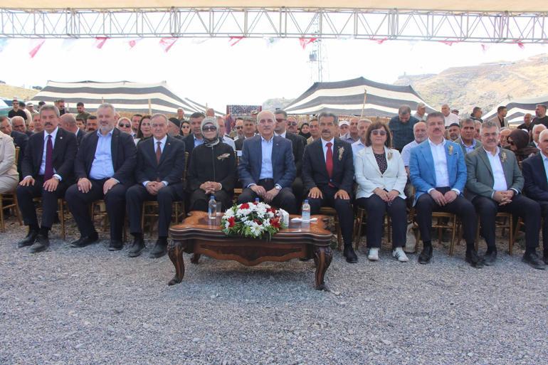 Kurtulmuş: Kardeşliğimizi gözümüzün içi gibi koruyacağız