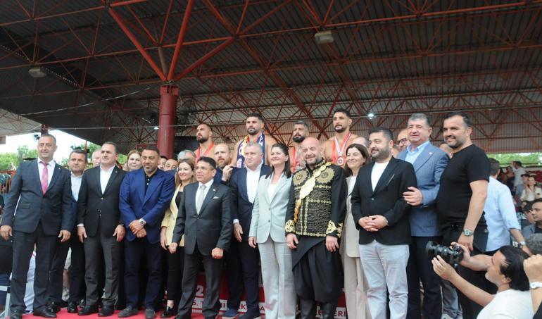665’inci tarihi Kırkpınar Yağlı Güreşleri’nde başpehlivan Erkan Taş oldu