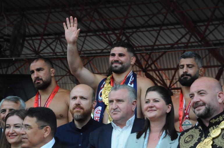 665’inci tarihi Kırkpınar Yağlı Güreşleri’nde başpehlivan Erkan Taş oldu