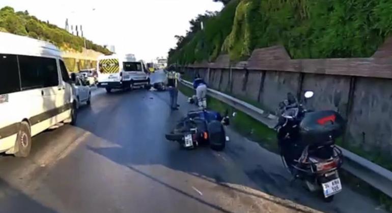 Maltepe’de 2 motosikletin çarpıştığı kaza kamerada