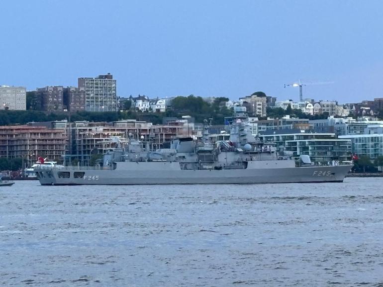 TCG Oruçreis, New Yorkta