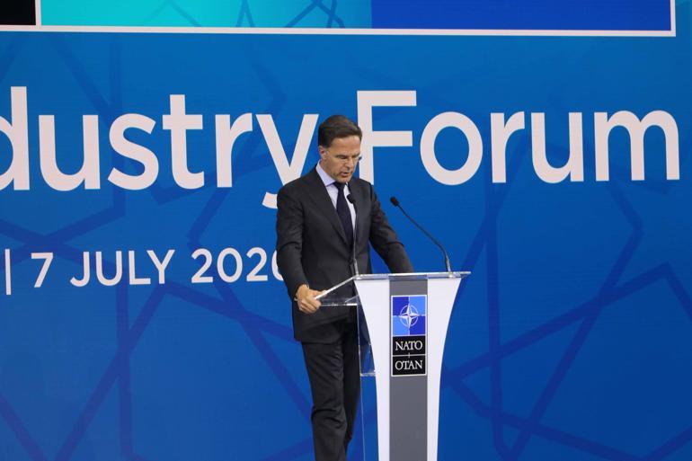 NATO Genel Sekreteri Rutte: Müttefiklerimiz Airbustan 12 adet A400 modeli uçak alacak