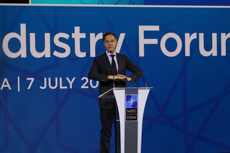 NATO Genel Sekreteri Rutte: Müttefiklerimiz Airbustan 12 adet A400 modeli uçak alacak