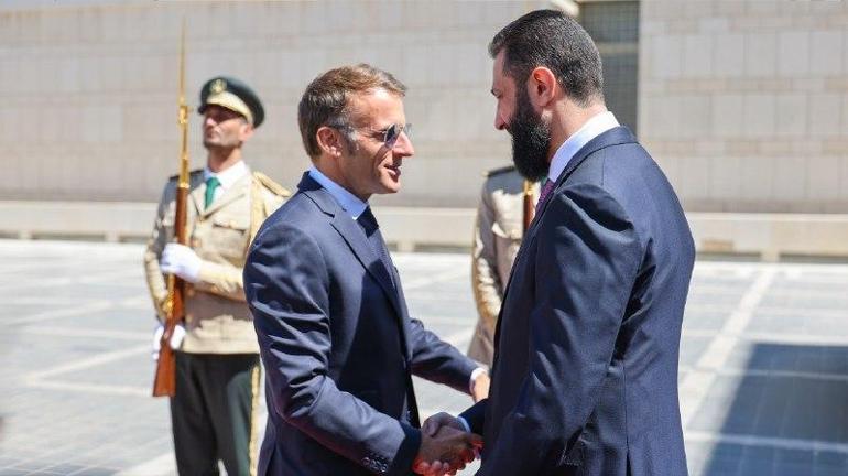 Suriye Cumhurbaşkanı Şara, Fransa Cumhurbaşkanı Macron ile görüştü