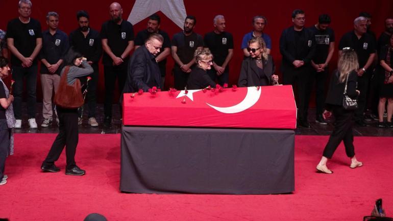 Usta oyuncu Zihni Göktay için Harbiyede tören düzenlendi
