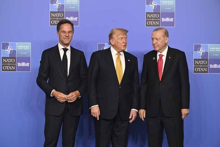 NATO Zirvesinde aile fotoğrafı çekildi