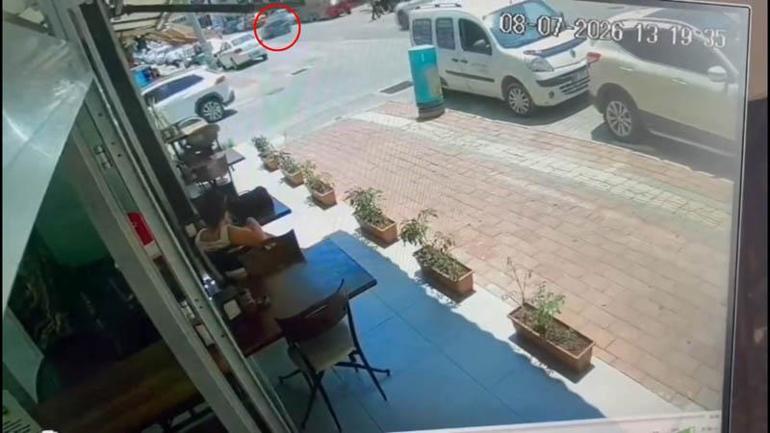Marketten hırsızlık yapan şüpheli, içinde 10 yaşında çocuğun da bulunduğu otomobili gasbedip kaçtı