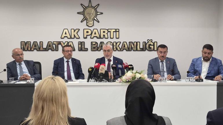 Bakan Işıkhan: Bugün bölgesine de dünyaya da liderlik eden güçlü bir Türkiye var