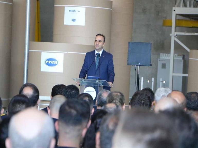 Bakan Kacır: Hasımlarına caydırıcılığıyla net mesaj veren bir Türkiye var