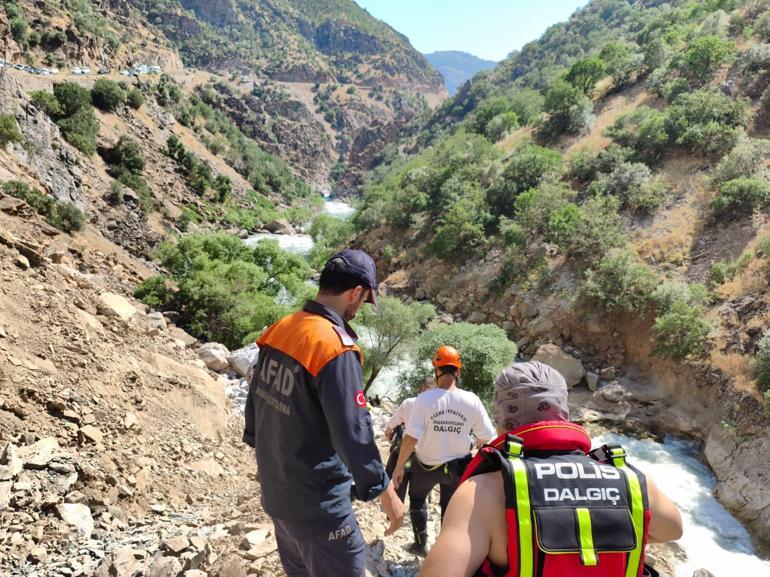 Girdiği çayda kaybolan Erkan’ı arama çalışmaları ikinci gününde