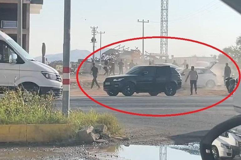 Diyarbakır’da taşlı, sopalı kavga kamerada: 2 yaralı