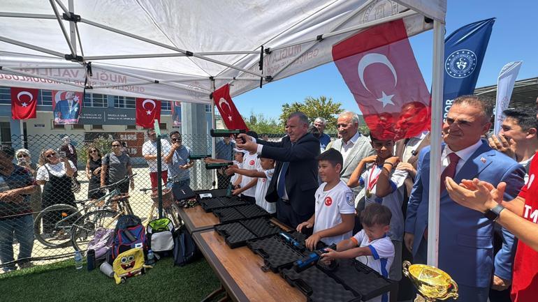 Bakan Bak: Savunma sanayisindeki oranımızı yüzde 85lere ulaştırdık