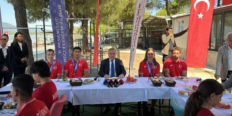 Bakan Bak: Savunma sanayisindeki oranımızı yüzde 85lere ulaştırdık
