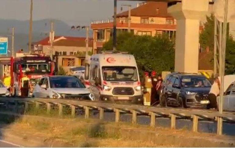 Düzcede 3 aracın karıştığı zincirleme kaza: 1 ölü