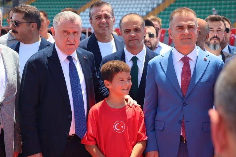 Bakan Baktan Muğlaspora stadyum müjdesi