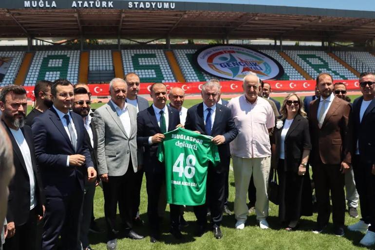 Bakan Baktan Muğlaspora stadyum müjdesi