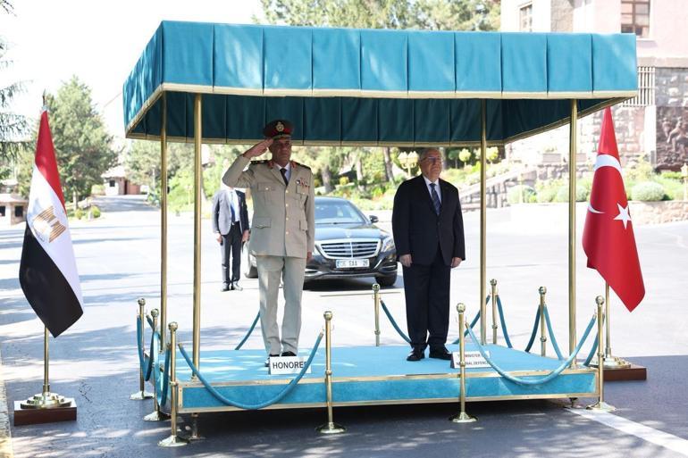 Bakan Güler, Mısırlı mevkidaşı Zaher ile görüştü