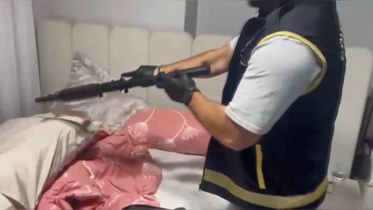 İstanbul merkezli 12 ilde 4 ayrı suç örgütüne operasyon: 74 gözaltı