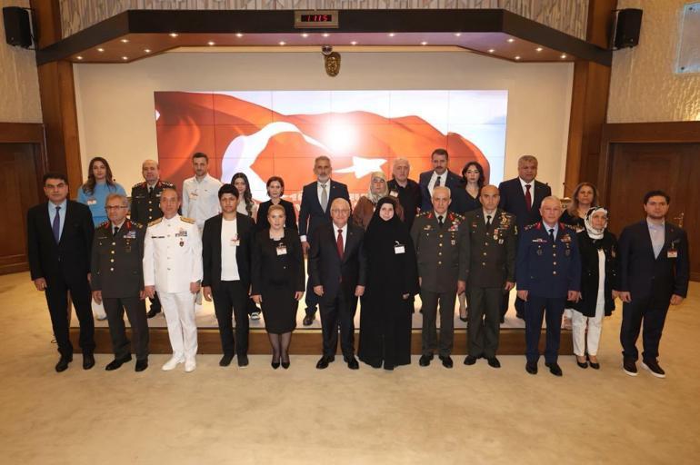 Bakan Güler, şehit aileleri ve gazilerle buluştu