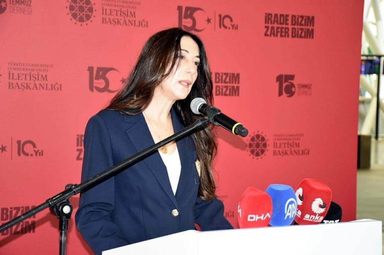 İzmir Adnan Menderes Havalimanında 15 Temmuz Hafıza ve Hatıra sergisi