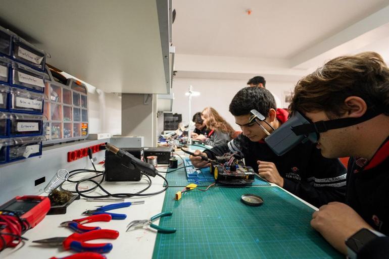 TÜBİTAK Fen Lisesi, yüzde 1lik dilimden 90 öğrenci kabul edecek
