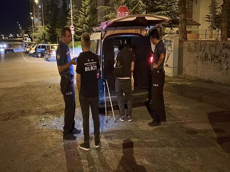 Kayseri’de yan yatan hafif ticari aracının içine girip 1 saat eşya topladı