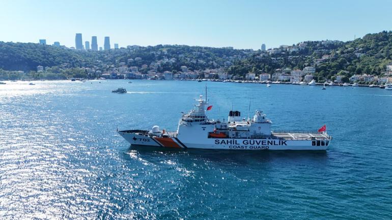 İstanbul Boğazında Denizden Karaya 15 Temmuz programı kapsamında tekne korteji düzenleniyor