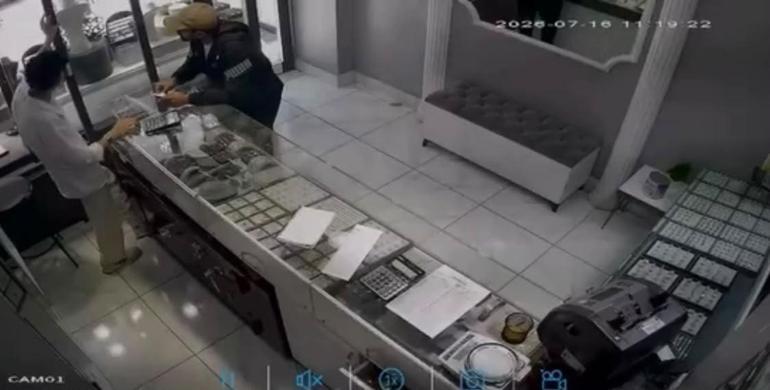 Kuyumcu soyguncusu 2 saatte yakalandı; İnternetten ‘Soygun nasıl yapılır’ araştırması yapmış
