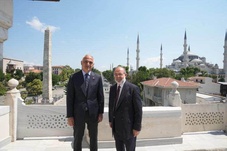 Bakan Ersoy, TİBU Rektörü Görmez ile bir araya geldi