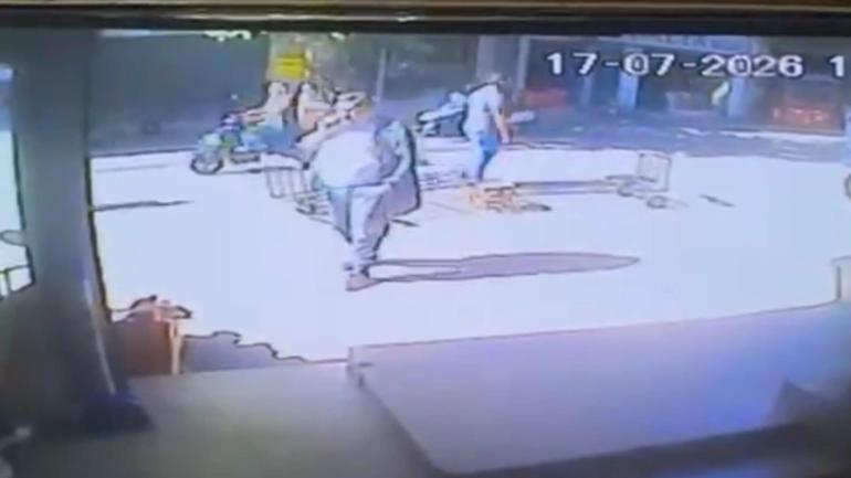 Fatihte kurdukları düzenekle 4 kilogram altını çaldılar: Birkaç kere altın alıp güven sağlamış