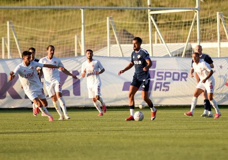 Kasımpaşa ile Batman Petrolspor hazırlık maçında karşı karşıya geldi