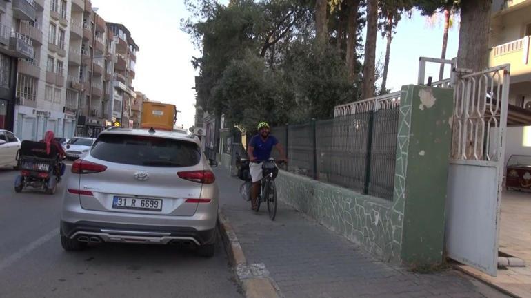 Kanserden vefat eden annesinin adına bisikletle umreye gidiyor