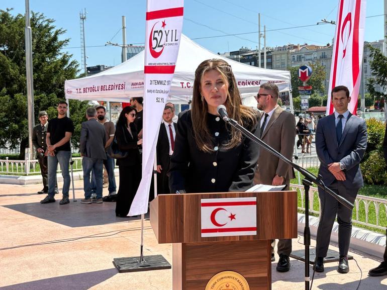 Taksim’de 20 Temmuz Barış ve Özgürlük Bayramı’nın 52nci yılı kutlandı