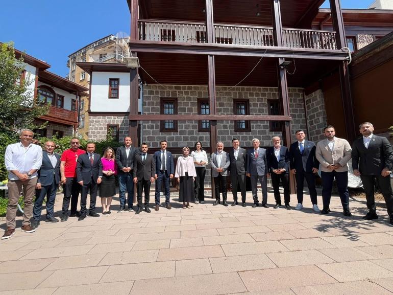 AK Partili Usta: Meclis olağanüstü toplantıya çağrılabilir