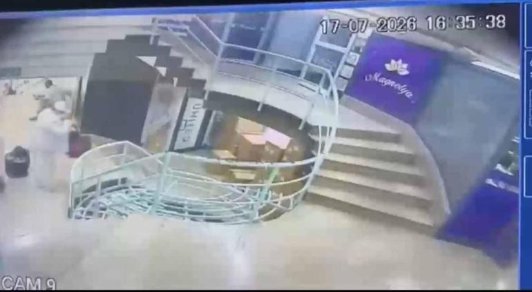 Fatihte düzenekle 4 kilogram altını çalan 2 şüpheli yakalandı; kılık değiştirip 2 ay boyunca hazırlık yapmış
