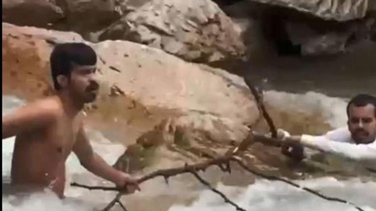 Suudi turist, fotoğraf çekilmek istediği derede boğuldu; o anlar kamerada
