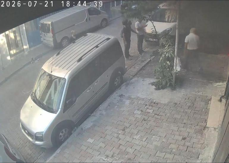 Kağıthane’de çocuklar lastik yaktı: Dumandan etkilenen KOAH hastası kadın hastaneye kaldırıldı