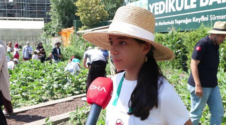 Yedikule Bahçe’de çocuklar meyve ve sebze hasadı yaptı