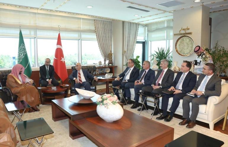 AYM Başkanı Özkaya, Suudi Arabistan Adalet Bakanı ile görüştü