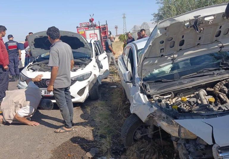 Adıyamanda otomobiller çarpıştı: 3 yaralı