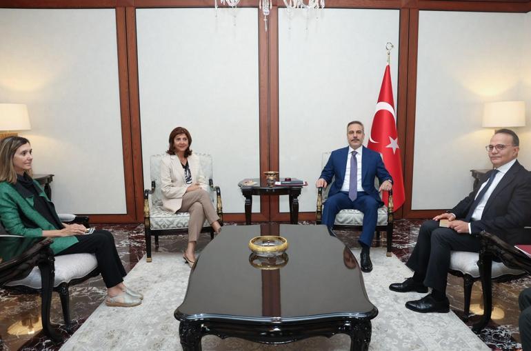 Bakan Fidan, BM Genel Sekreterinin Kıbrıs Şahsi Temsilcisini kabul etti
