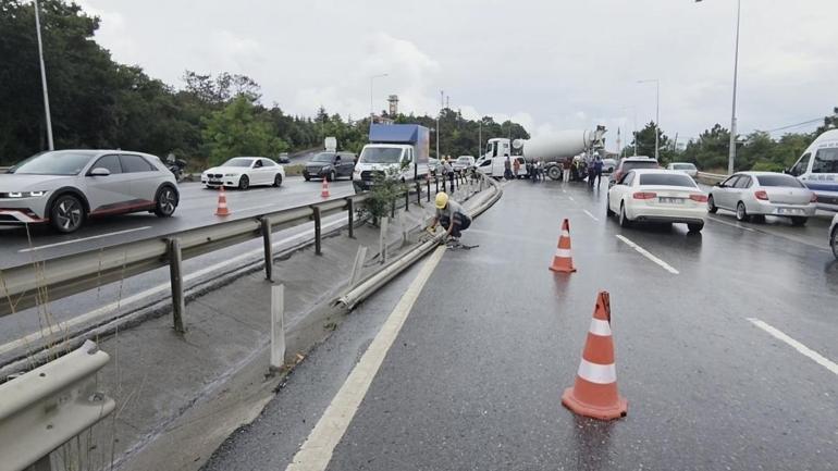 Arnavutköyde beton mikseri hafif ticari araca çarptı: 2 yaralı