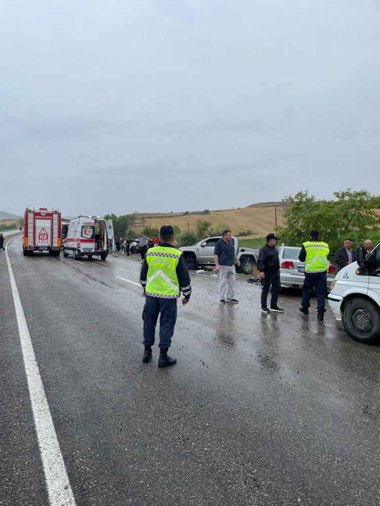 Kastamonu’da 3 aracın karıştığı kazada 1 kişi öldü, 6 kişi yaralandı